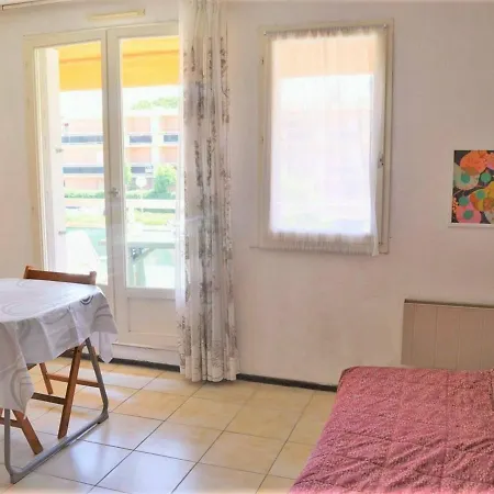 公寓 Studio Bormes-Les-Mimosas, 1 Piece, 2 Personnes - Fr-1-251-161 博尔马斯·莱斯·米默萨斯