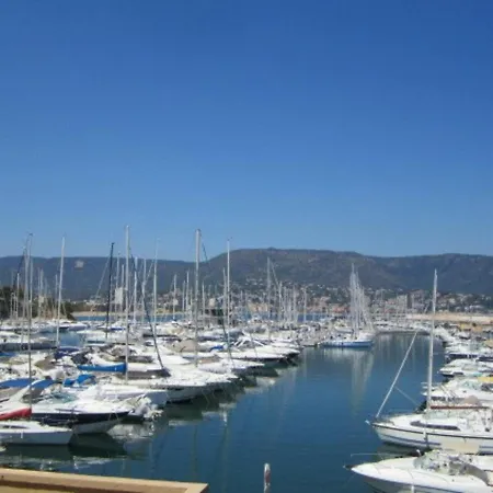 Studio Bormes-Les-Mimosas, 1 Piece, 2 Personnes - Fr-1-251-161